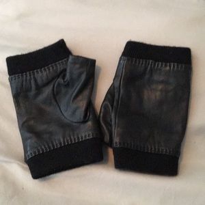 Danier Leather fingerless gloves